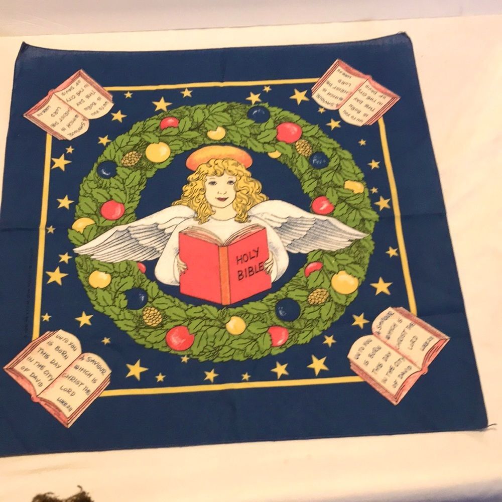Vintage set of 5 Christmas Napkins Angel with Holy Bible Luke 2:11  21" X 21"